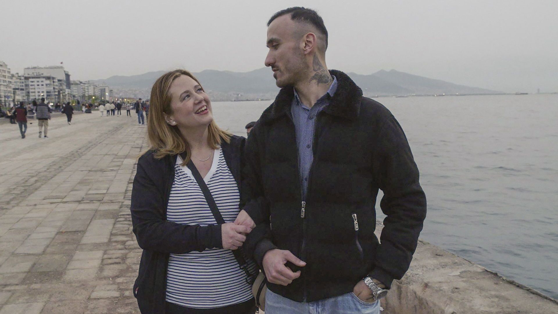 90 Day Fiancé: Before the 90 Days background