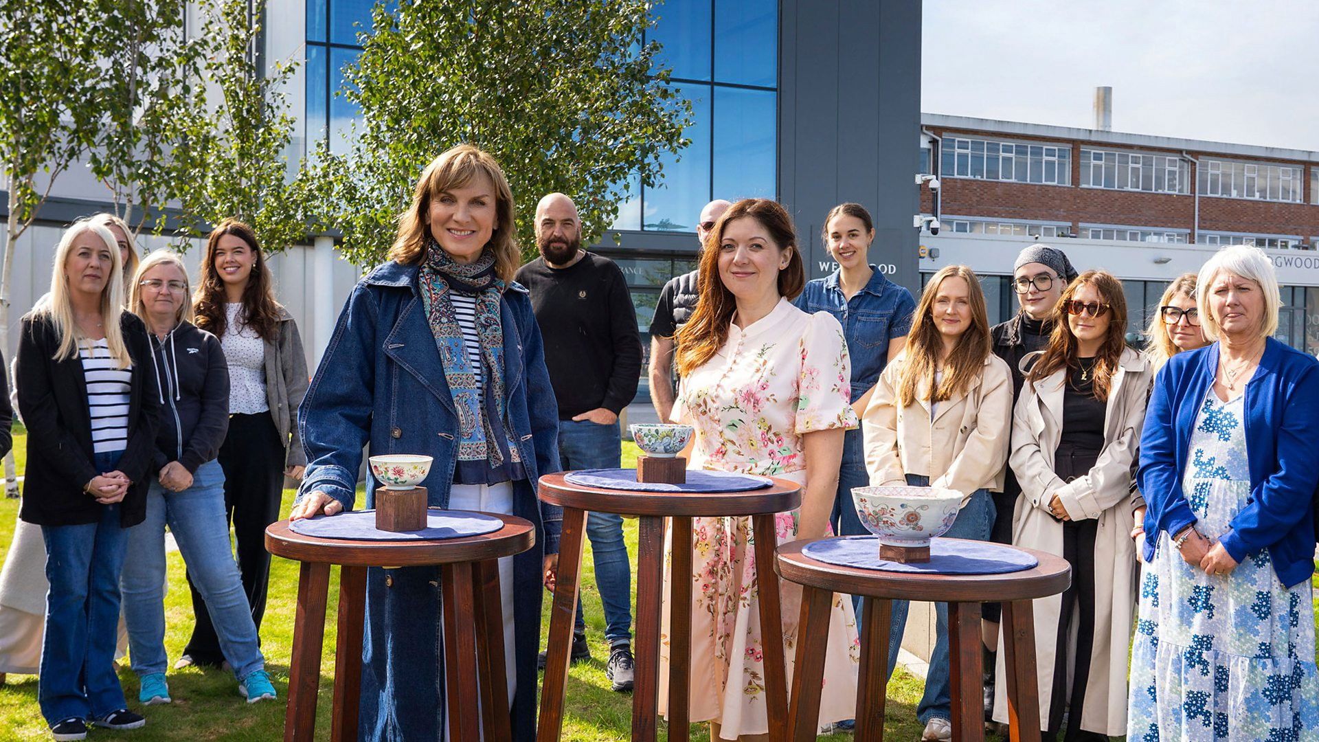 Antiques Roadshow background