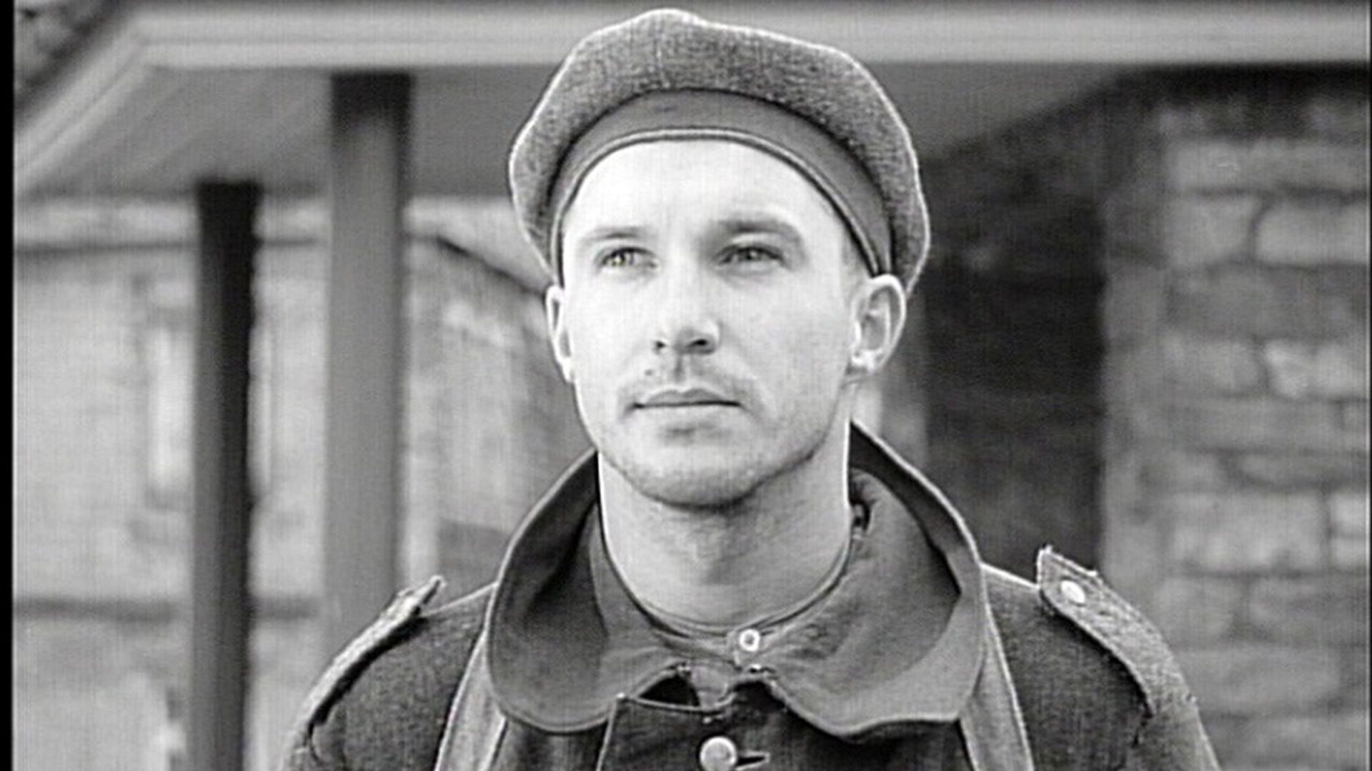 Heimat: A Chronicle of Germany background