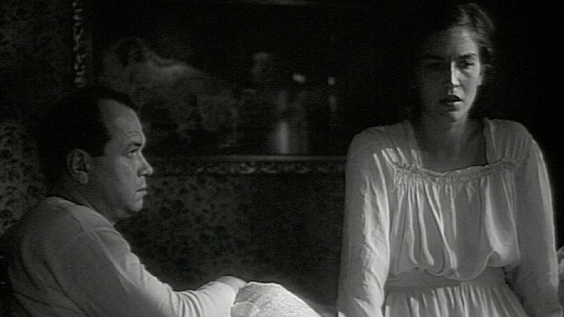 Heimat: A Chronicle of Germany background