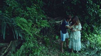Nadine Samonte and Mike Liwag in Termitaria (2013)