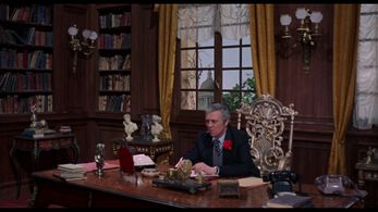 Sydney Chaplin in Double Face (1969)