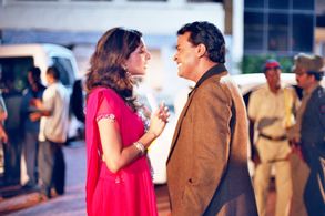 Bharat Jadhav and Madhura Velankar in Khabardar (2005)