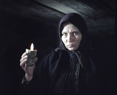 Lyudmila Zaytseva in Zateryannye v peskakh (1984)