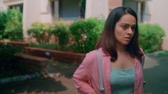Apoorva Arora in College Romance (2018)