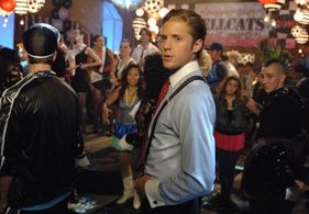 Matt Barr and Craig Anderson in Hellcats (2010)