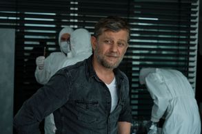 Andreas Guenther in Blind ermittelt - Endstation Zentralfriedhof (2021)