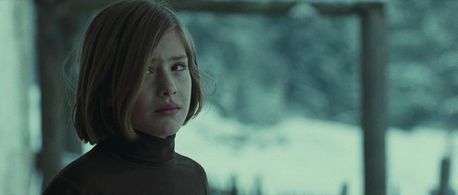 Claudia Vega in Eva (2011)