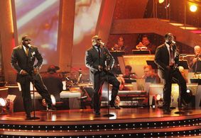 Nathan Morris, Wanya Morris, Shawn Stockman, and Boyz II Men in Dancing with the Stars (2005)