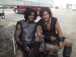 Jean-Francois Lachapelle and Kit Harington in Pompeii (2014)