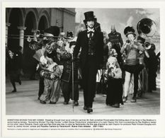 Jonathan Pryce, Peter Risch, and Angelo Rossitto in Something Wicked This Way Comes (1983)