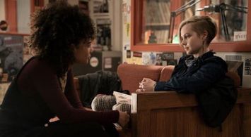 Kiah McKirnan and Angourie Rice in Mare of Easttown