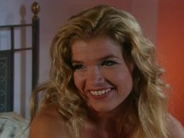 Anke Engelke in Ladykracher (2002)