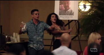 Niki Spiridakos and Taylor Kowalski in The Detour (2016)