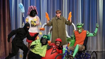 José Arroyo and Brian Stack in Conan (2010)