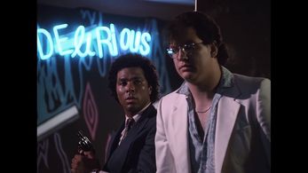 Penn Jillette and Philip Michael Thomas in Miami Vice (1984)