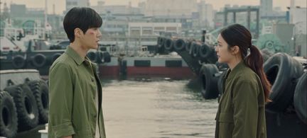Jeong Eu-Gene and Kim Seon-Ho in Catch the Ghost (2019)
