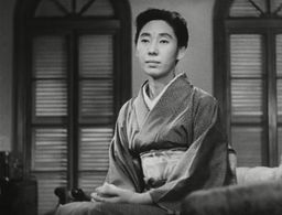 Mitsuko Yoshikawa in The Brothers and Sisters of the Toda Family (1941)