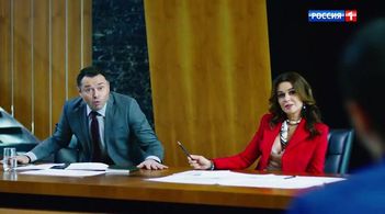 Andrey Noskov and Anastasiya Zavorotnyuk in Mezhdu nami, devochkami. Prodolzheniye: Episode #1.15 (2019)