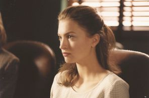 Nicole Forester in Three Secrets (1999)