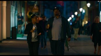 Craig Robinson and Markees Christmas in Morris from America (2016)