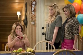Andrea Barber, Candace Cameron Bure, and Jodie Sweetin in Fuller House (2016)