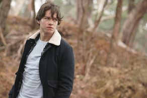 Jack Martin in La Brea Season 1, Episode 1