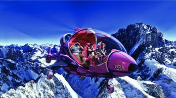 Christina Ricci, John Goodman, Kick Gurry, and Paulie Litt in Speed Racer (2008)