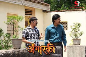 Makarand Anaspure and Sandeep Vasantrao Gaikwad in Angarki (2013)