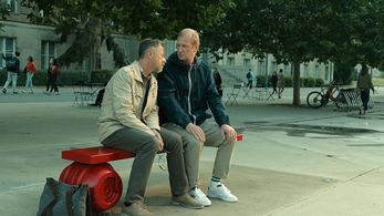 Jirí Langmajer and Martin Pechlát in Chlap na strídacku (2020)