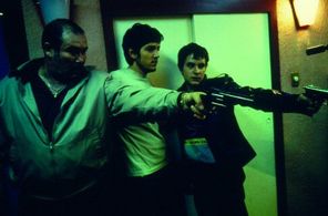 Lucas Crespi, Diego Luna, and Jesús Ochoa in Nicotina (2003)