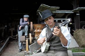 Philippe Petit and Mike Merenda in One Armed Man (2014)