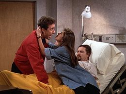 Jerry Seinfeld, Gina Gallego, and C.E. Grimes in Seinfeld (1989)