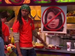 Miranda Cosgrove and Boogie in iCarly (2007)