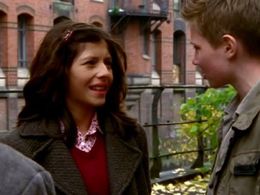 Moritz Jahn and Ronja Kasemi in The Peppercorns (1999)