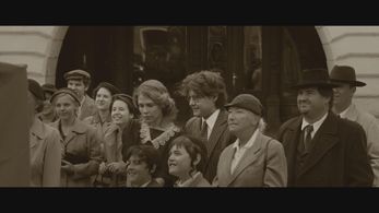 Mariya Zykova and Aleem Kandour in Kaddish (2019)