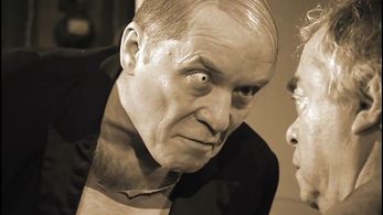 Aleksandr Filippenko and Roman Kartsev in Master i Margarita (2005)