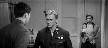 Alina Pokrovskaya, Aleksandr Voevodin, and Georgiy Yumatov in Officers (1971)