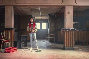 Rhianne Barreto in The Outlaws (2021)