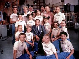 Walt Disney, Annette Funicello, Sharon Baird, Lonnie Burr, Tommy Cole, Jimmie Dodd, Darlene Gillespie, Don Grady, Tommy 