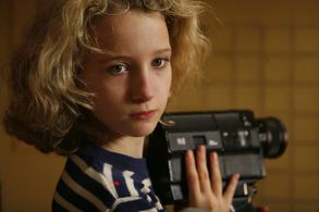 Garance Le Guillermic in The Hedgehog (2009)