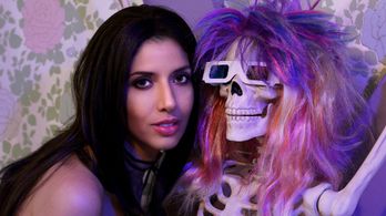 Bianca Allaine on set with her pal, Axl Bones