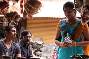 Siddharth, Lakshmi Menon, and Karunakaran in Jigarthanda (2014)