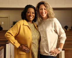 Melissa Kosar and Patti LaBelle on the set of The Wonder Years (