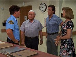 Carroll O'Connor, Alan Autry, Maureen Dowdell, and Mark Johnson in In the Heat of the Night (1988)