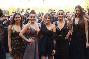 Boncuk Yilmaz, Ilayda Alisan, Dilan Çiçek Deniz, Beste Kanar, and Ece Yasar at an event for Çukur (2016)