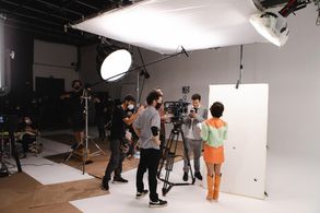 Pedro Calais, Manu Gavassi, and Felipe Simas