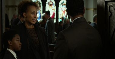 Still of Ron Caldwell, Tamara Tunie and Denzel Washington in Flight