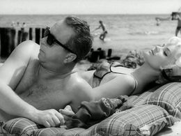 Miroslav Hornícek and Gabriela Vránová in Smrt za oponou (1967)