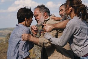 Gonzalo Cunill, Ariadna Gil, Luis Bermejo, and Irene Escolar in Escenario 0 (2020)